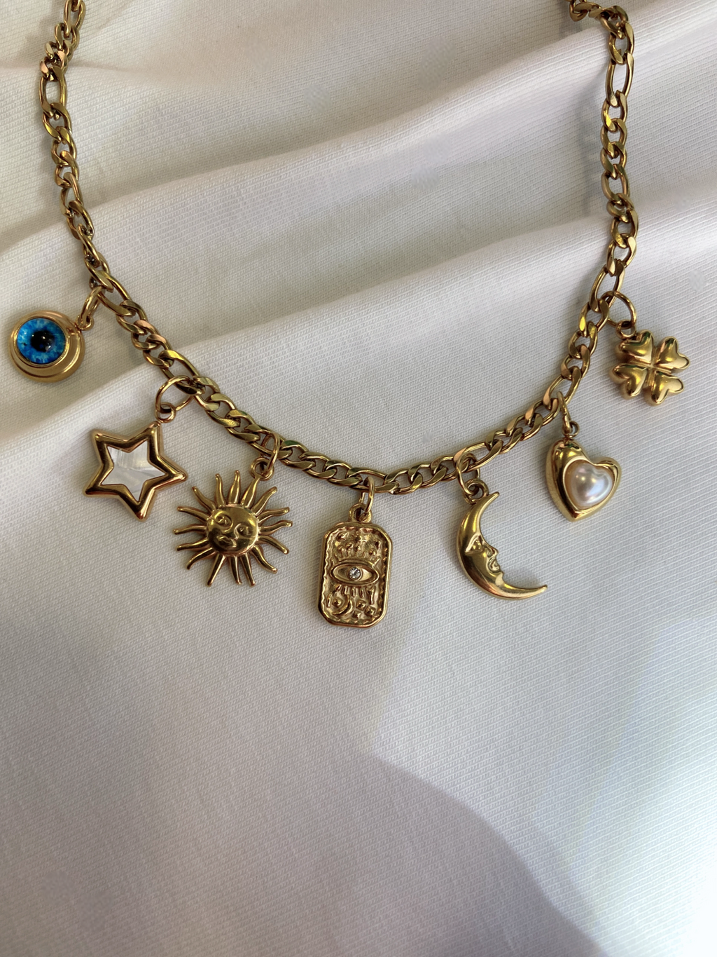 collana multicharms.